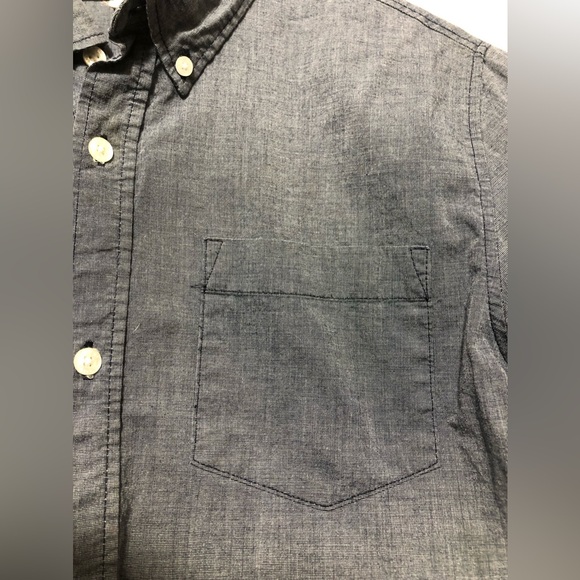 Old Navy button down - Picture 3 of 4